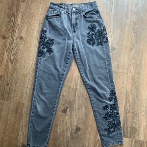 American Eagle mom jean with rose stitching